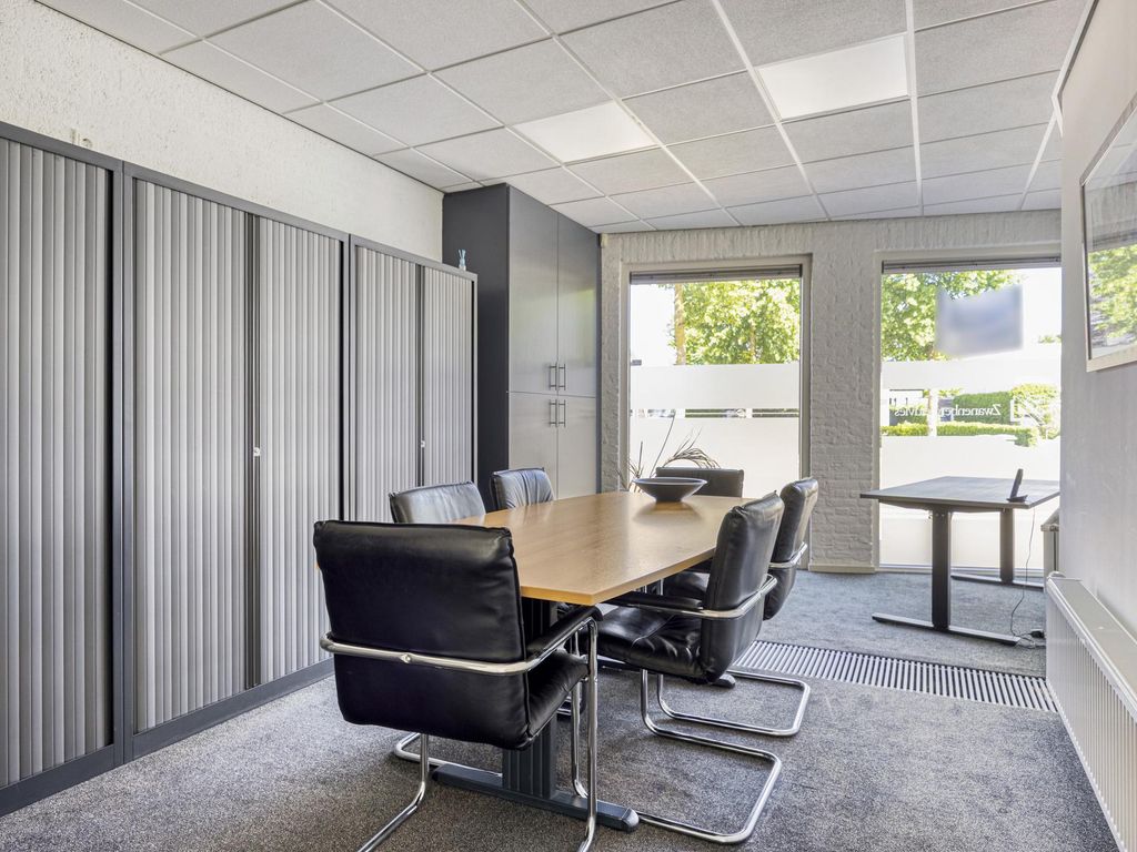 't Dorp 103, HEESCH
