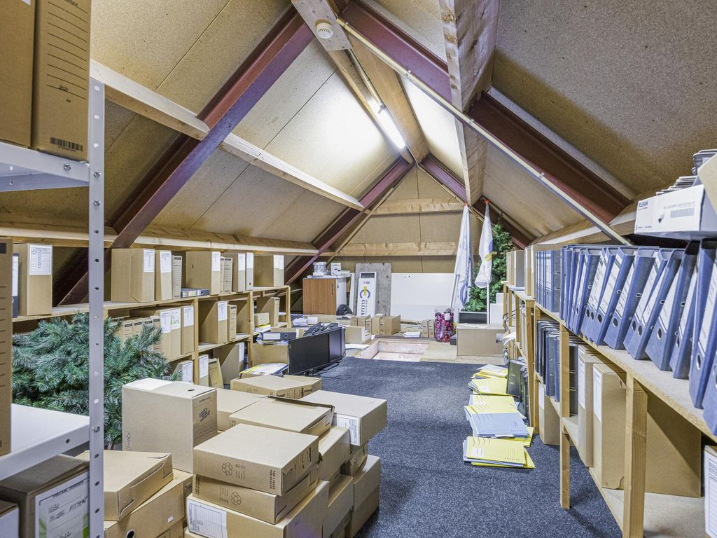 't Dorp 103, HEESCH