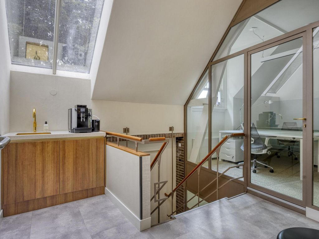 Julianaplein 8, 'S-Hertogenbosch