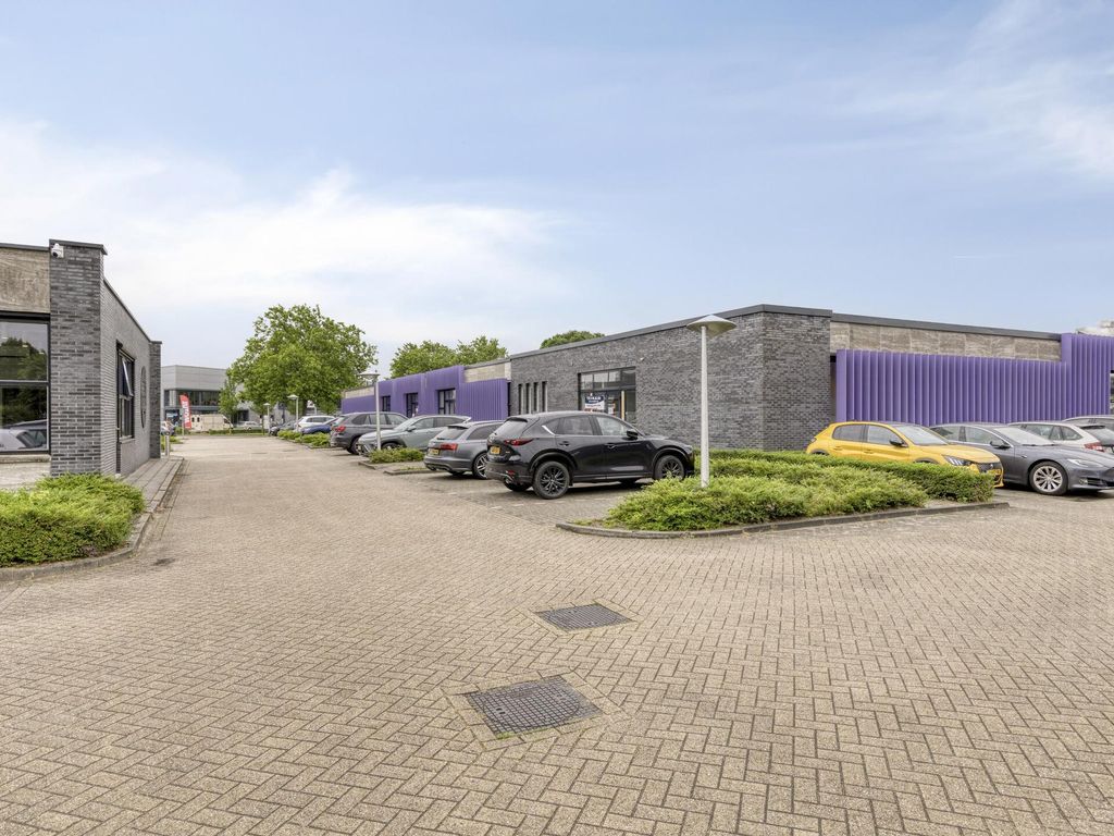 Pater van den Elsenlaan 29, VEGHEL