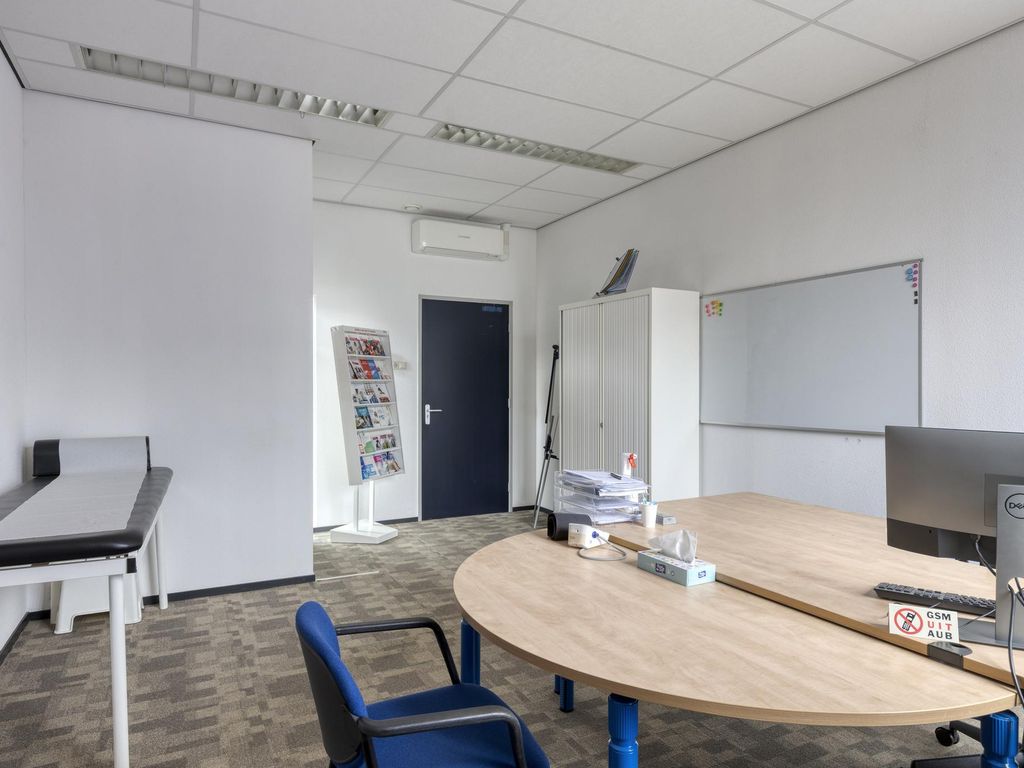 Pater van den Elsenlaan 29, VEGHEL