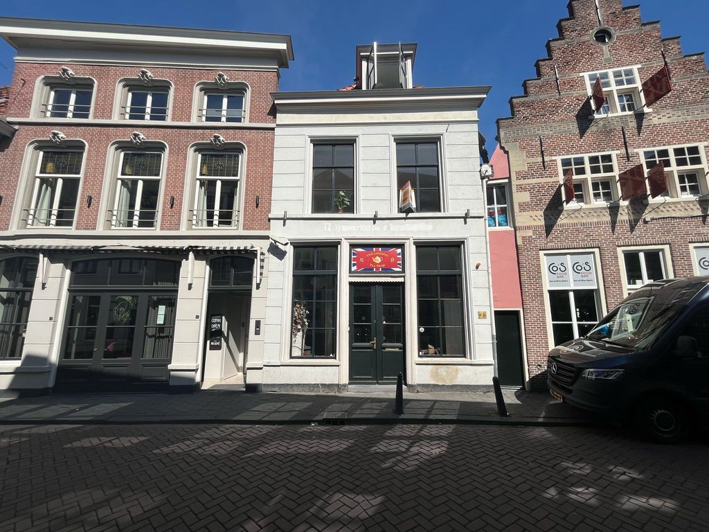 Lange Putstraat 14, 'S-Hertogenbosch