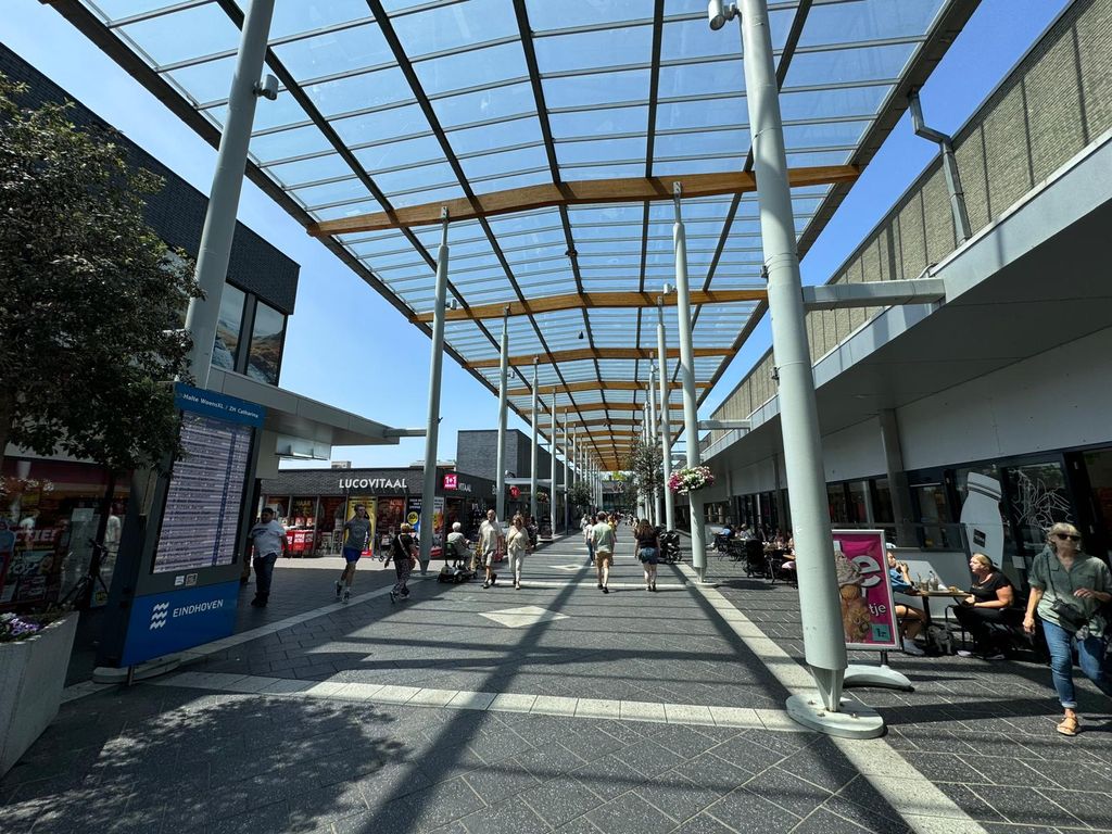 Winkelcentrum Woensel 287, Eindhoven