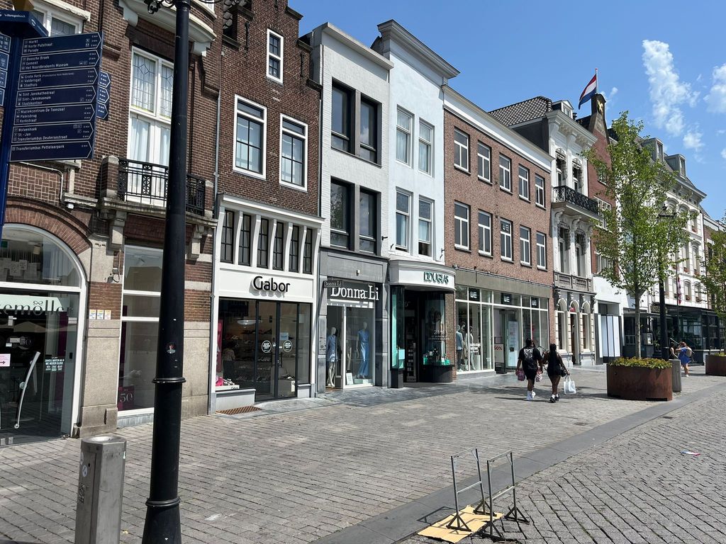 Markt 67, 'S-HERTOGENBOSCH
