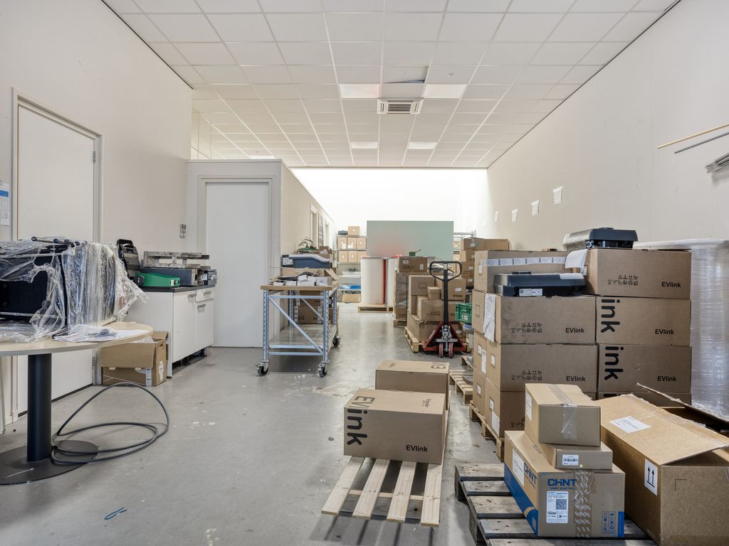 Ambachtsweg 16, BEST