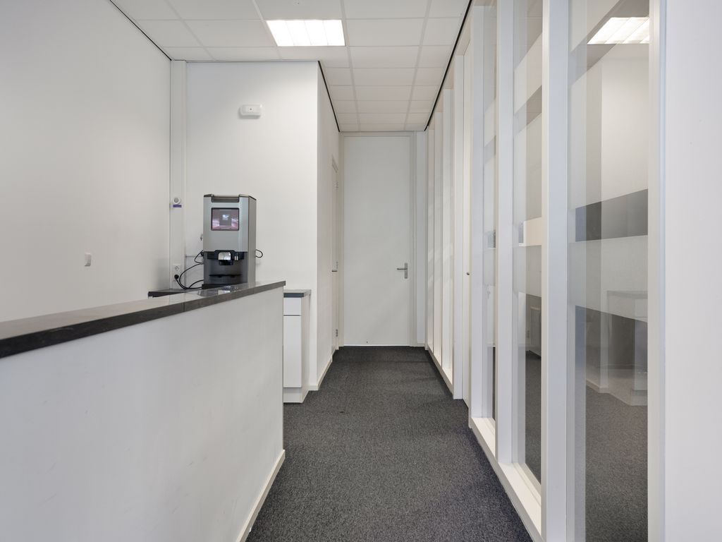 Ambachtsweg 16, BEST