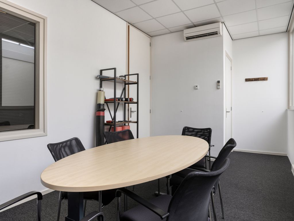 Ambachtsweg 16, BEST