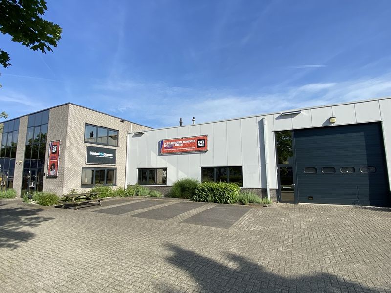 Zandweistraat 10, Waardenburg