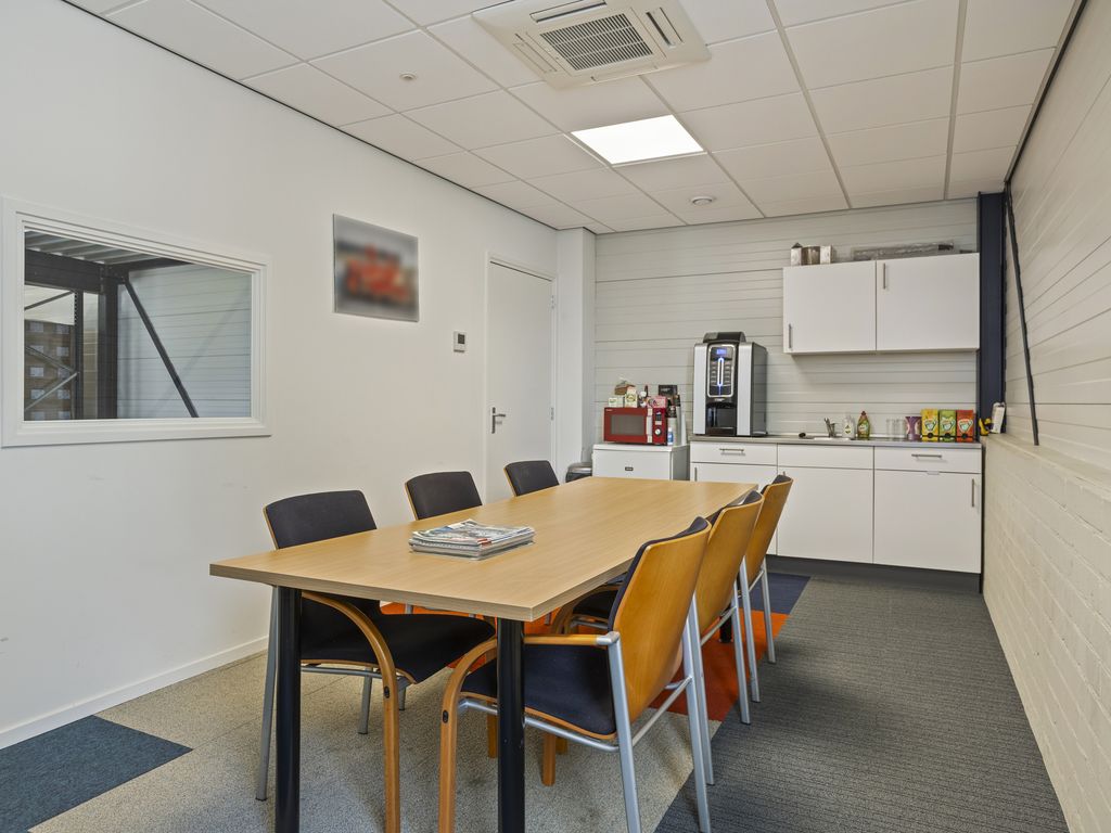 De Amert 304B, VEGHEL