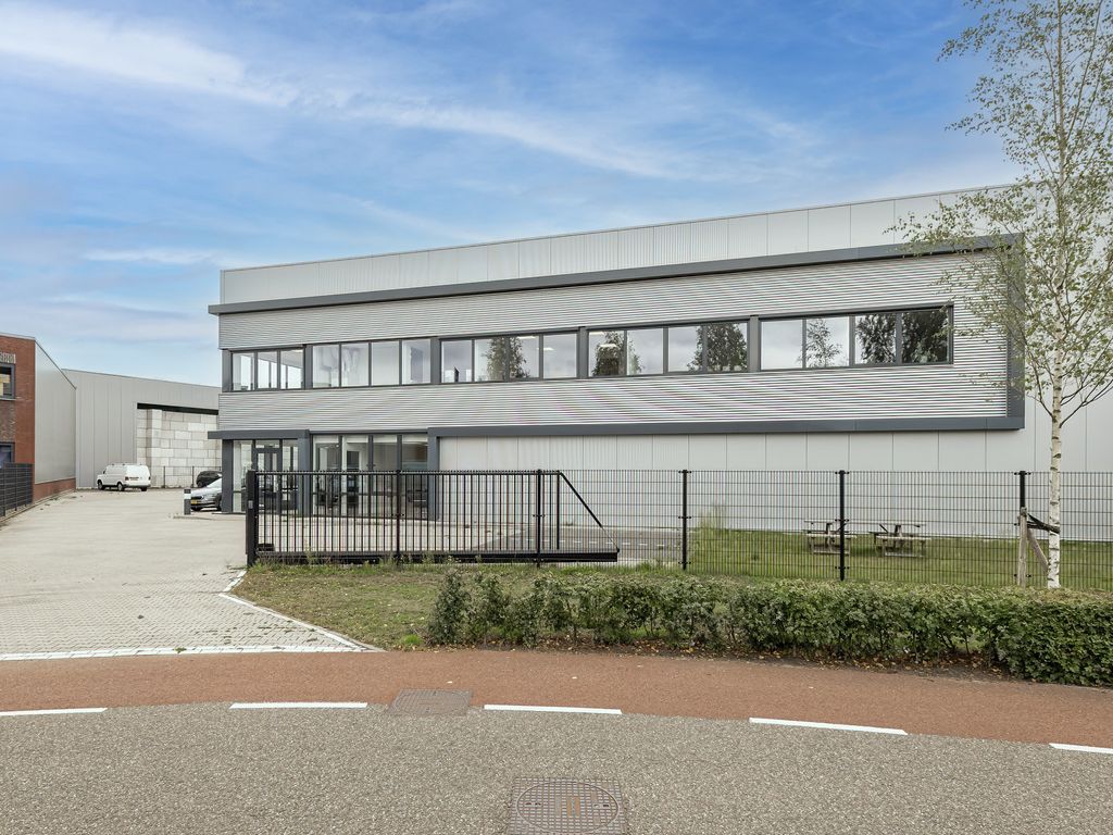 Mandenmakerstraat 17, UDEN