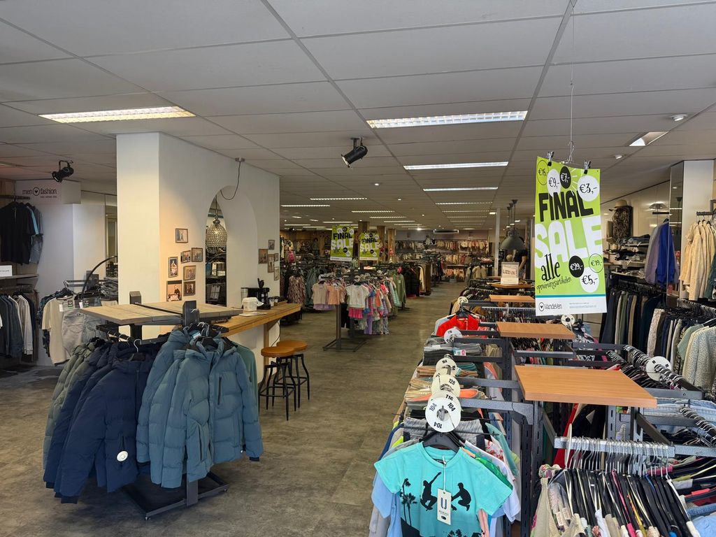 Sniederslaan 18, BLADEL