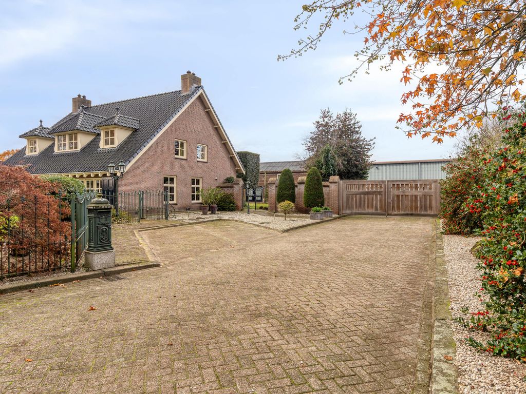 Heesterseweg 27, Geffen