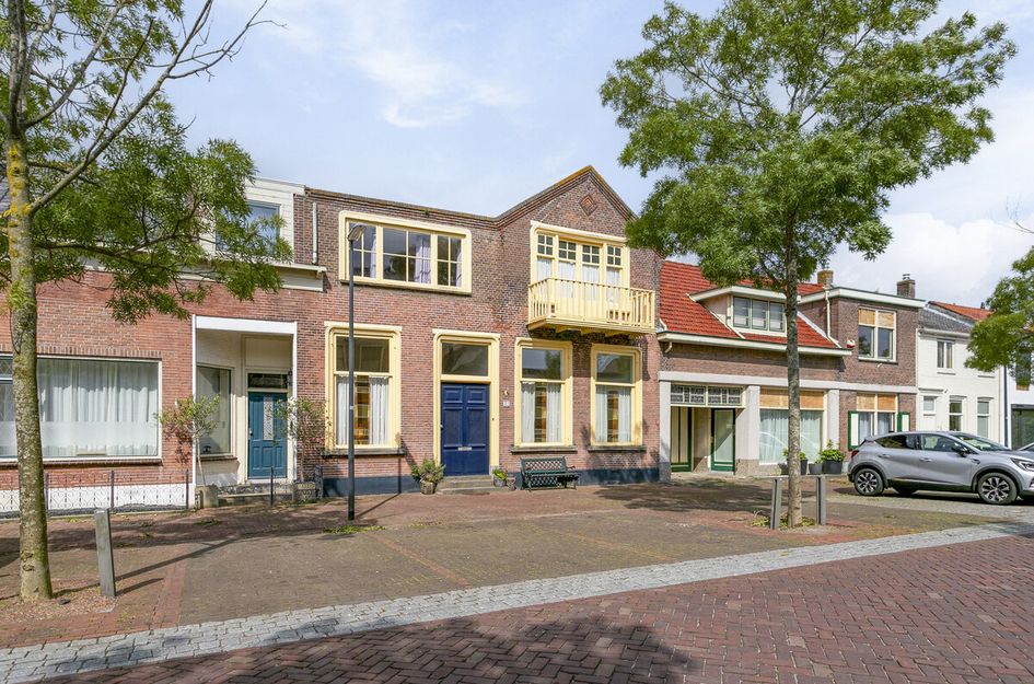 Voorstraat 12