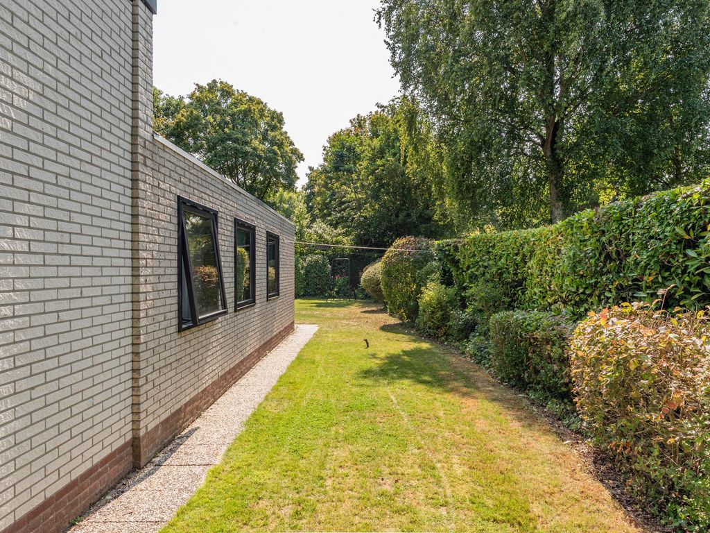 Eikenlaan 21, KAMPERLAND