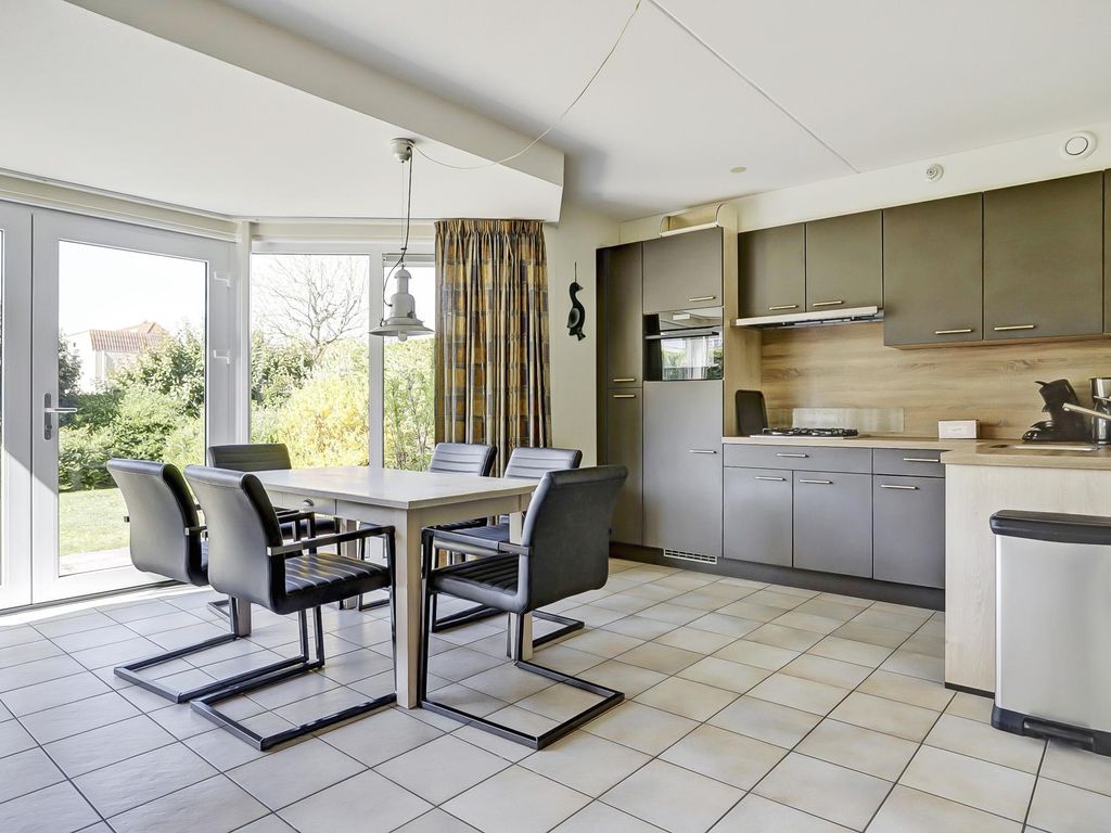 Het Veerse Bree 21, VROUWENPOLDER