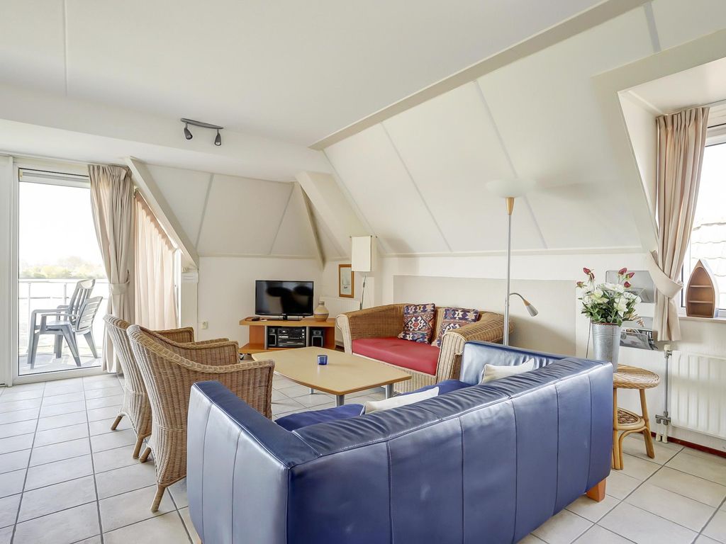 Het Veerse Bree 76, VROUWENPOLDER
