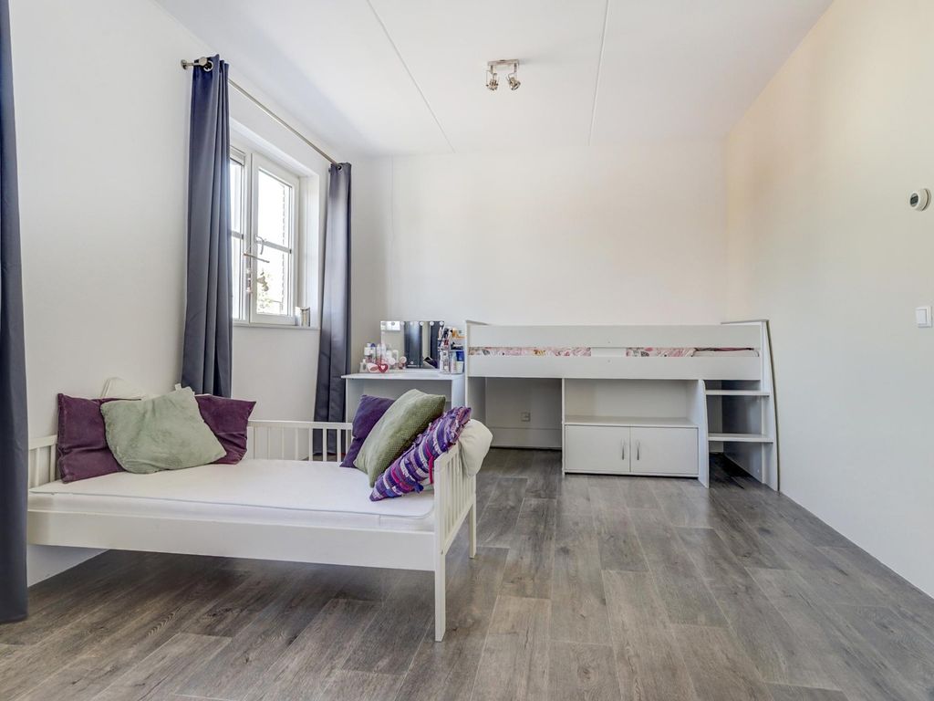 Meestoof 19, COLIJNSPLAAT
