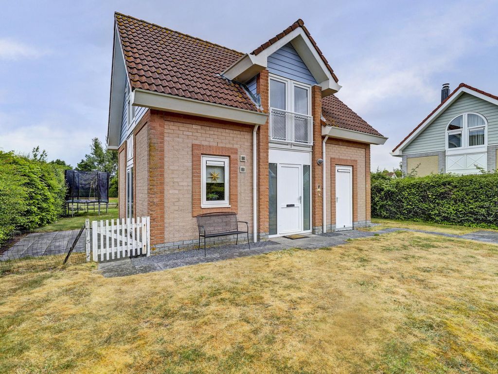 Oosterscheldelaan 10, KAMPERLAND