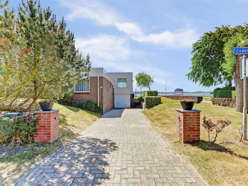 Cederlaan 1, KAMPERLAND