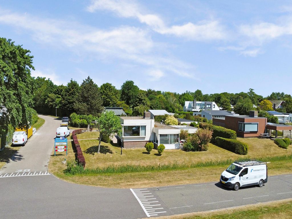 Cederlaan 1, KAMPERLAND