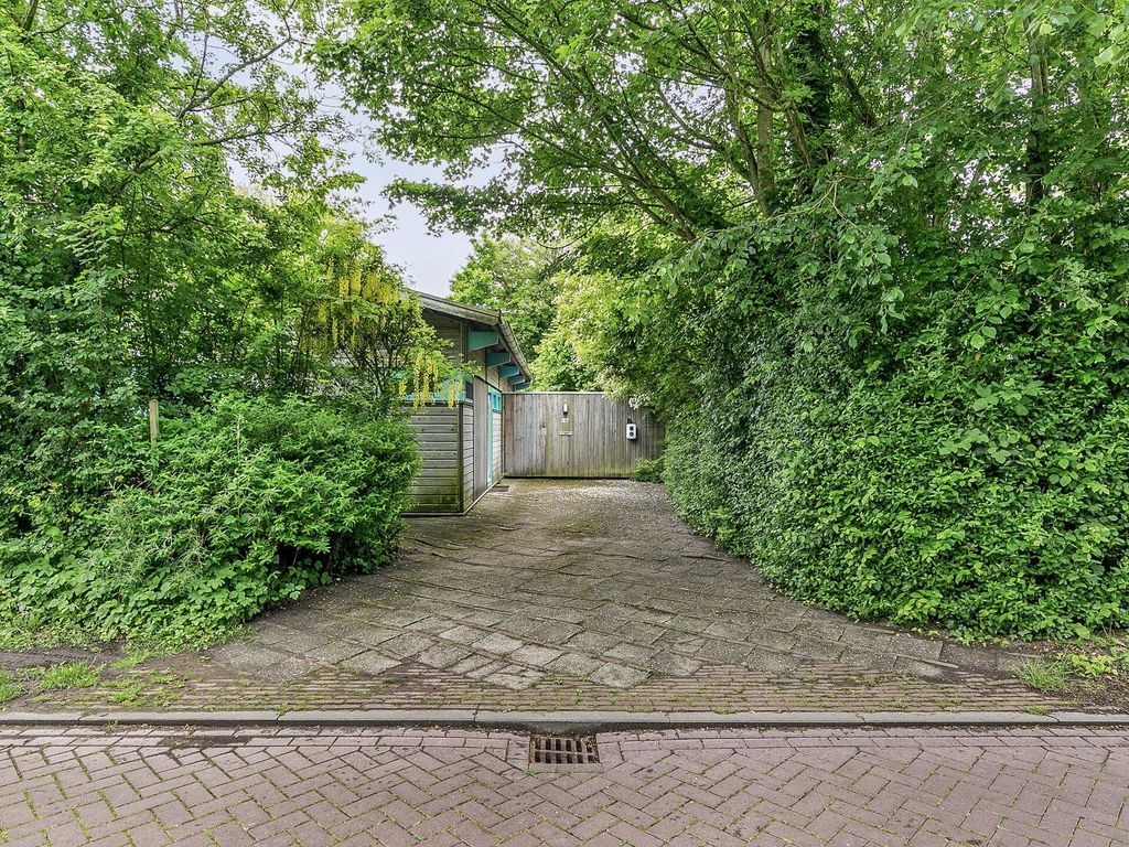 Zwanenlaan 37, KAMPERLAND