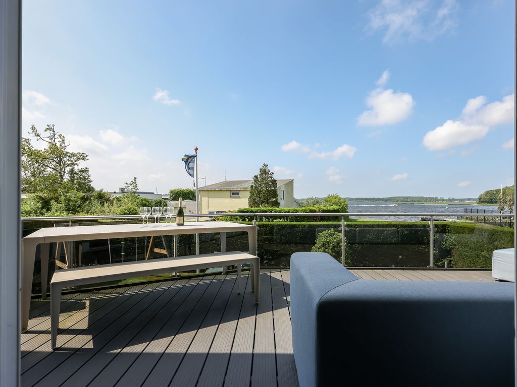 Sternlaan 8, KAMPERLAND