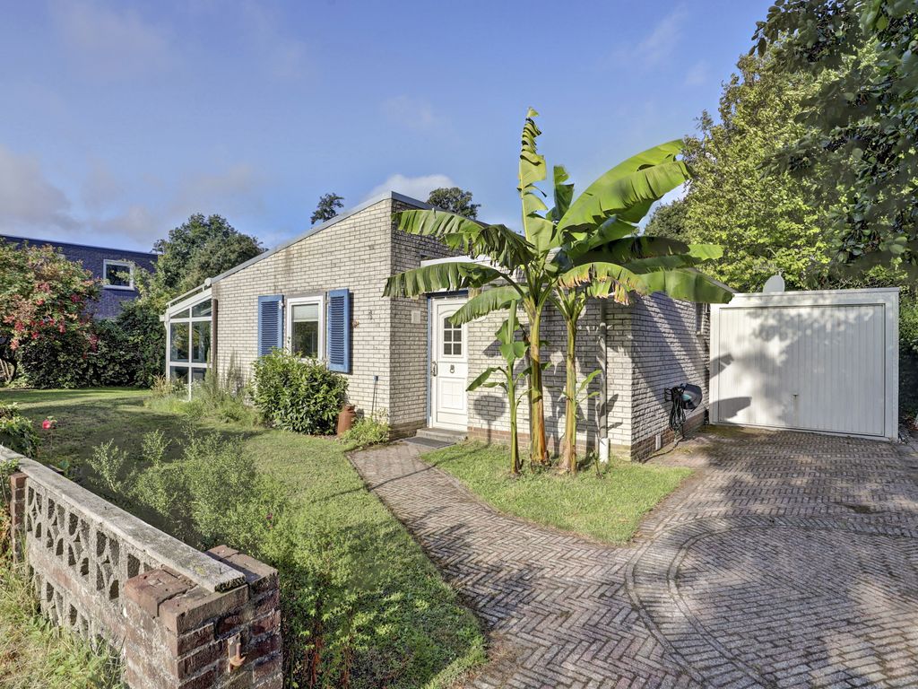 Eikenlaan 11, KAMPERLAND