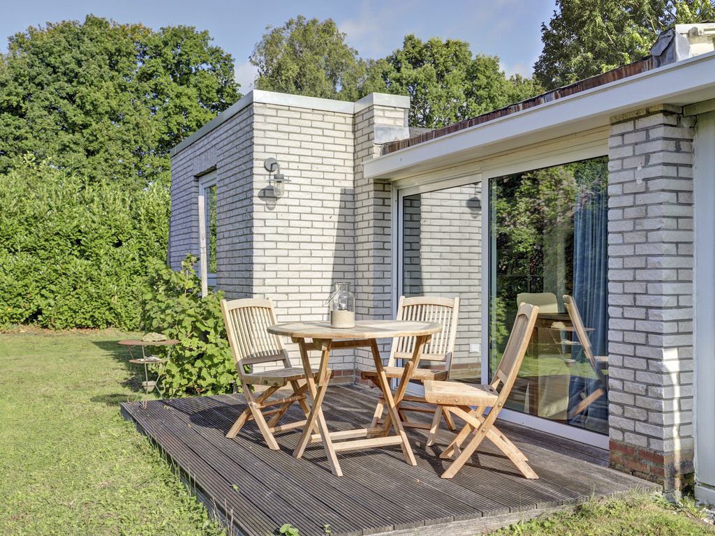 Eikenlaan 11, KAMPERLAND