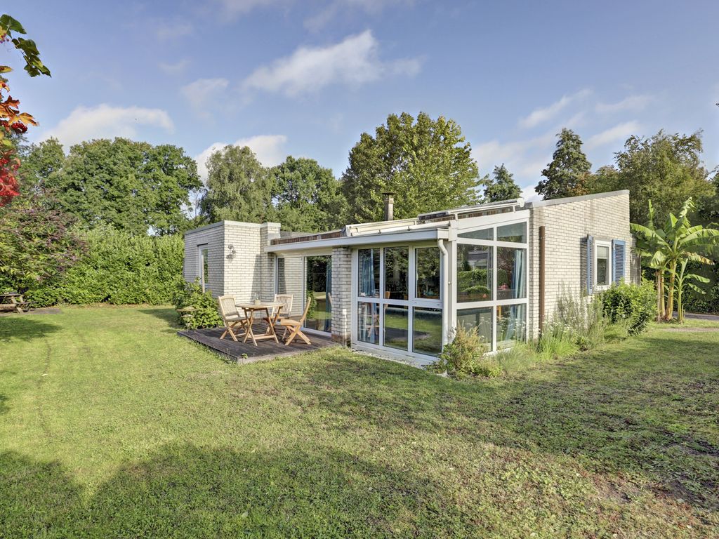 Eikenlaan 11. , KAMPERLAND