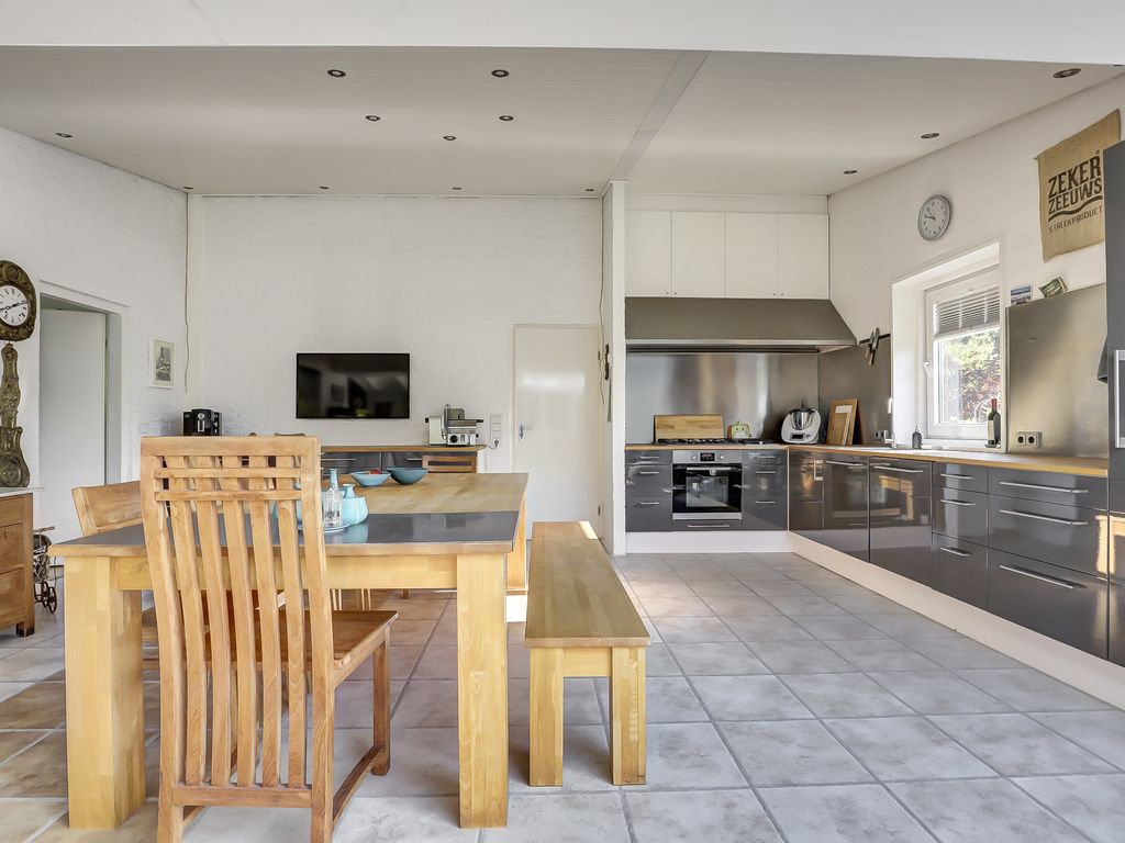 Eikenlaan 11. , KAMPERLAND