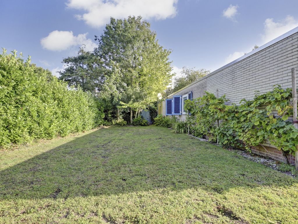 Eikenlaan 11. , KAMPERLAND