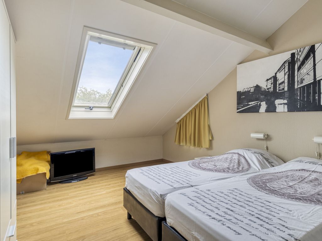 Hof van Zeeland 27, HEINKENSZAND