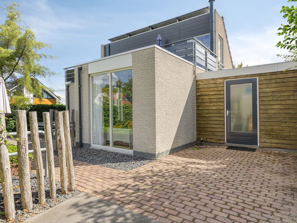 Hopman de Rijklaan 1, VROUWENPOLDER