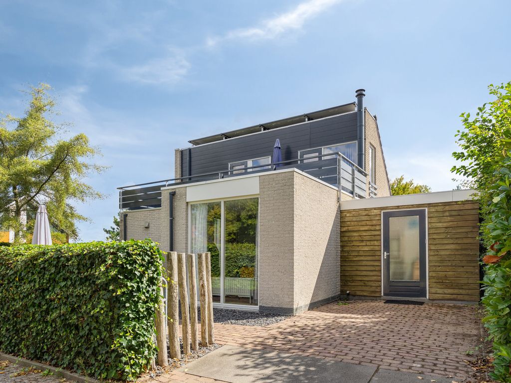 Hopman de Rijklaan 1, VROUWENPOLDER
