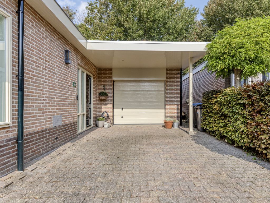 Knotwilgendreef 17, KAMPERLAND