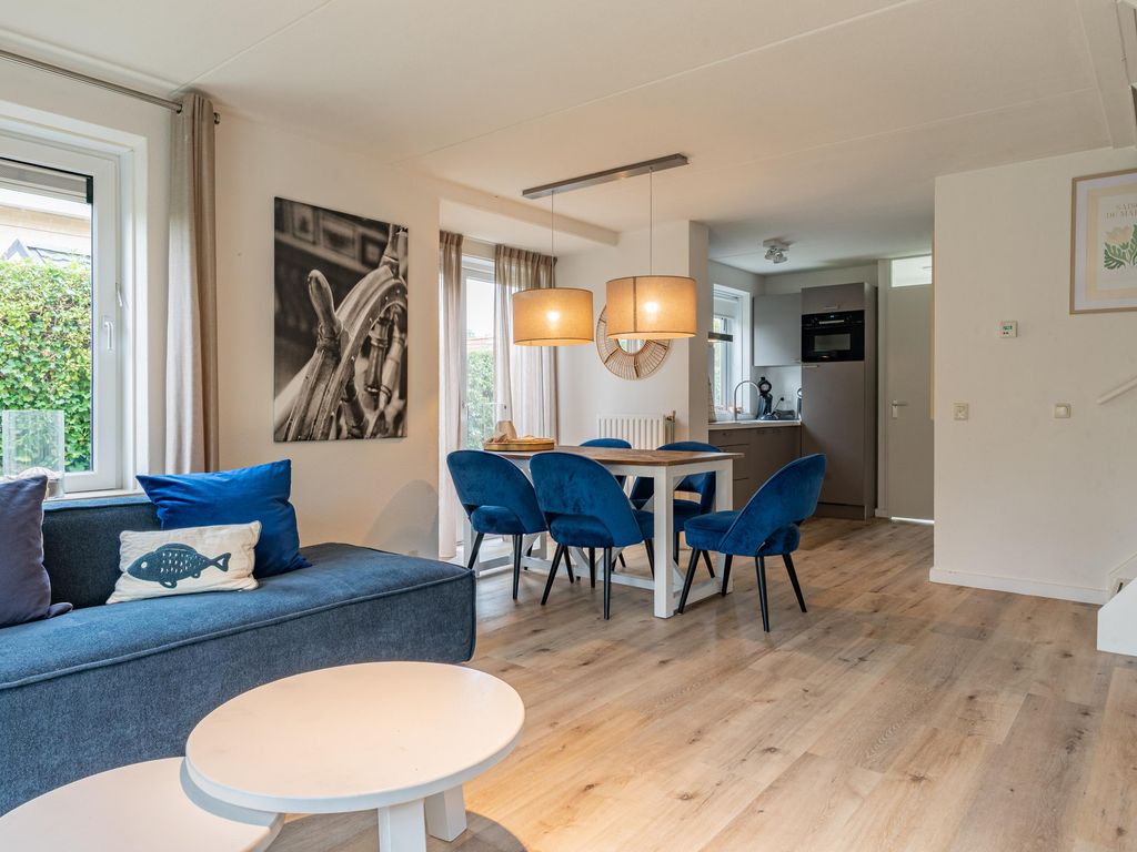 Helmgras 23, KAMPERLAND