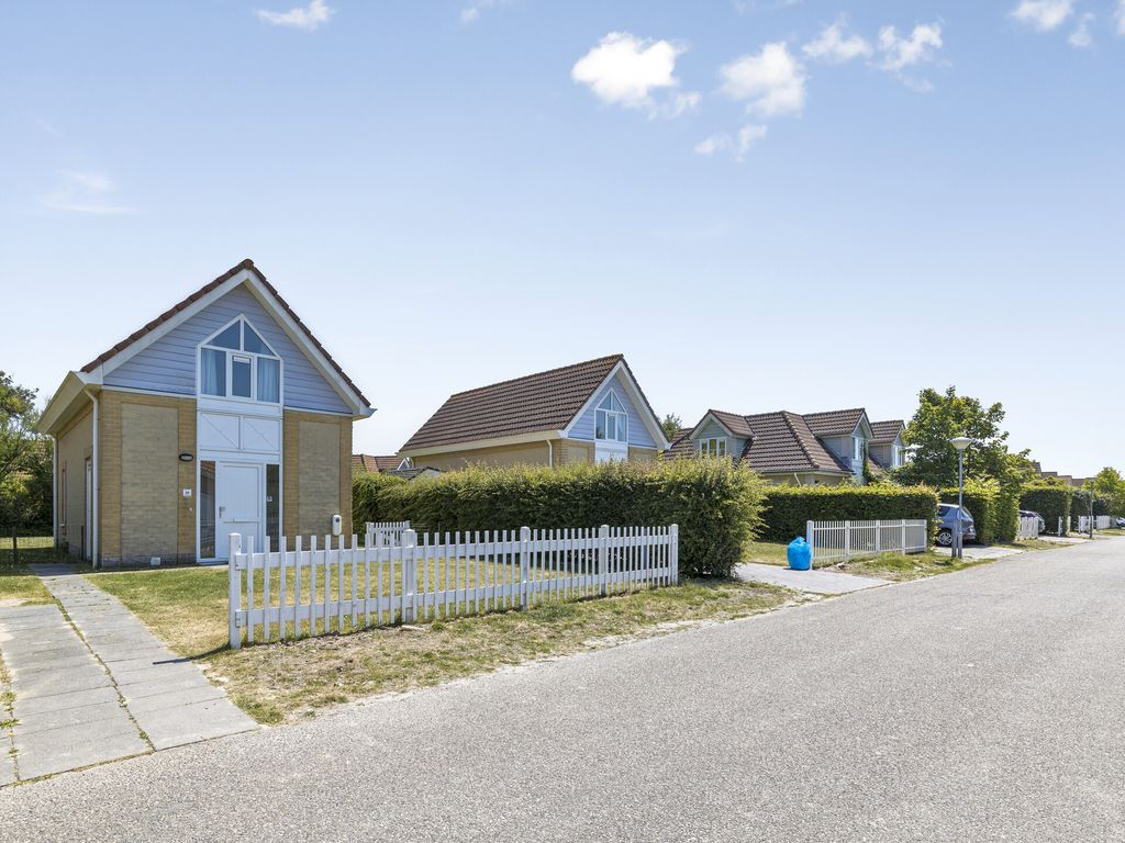 Helmgras 23, KAMPERLAND