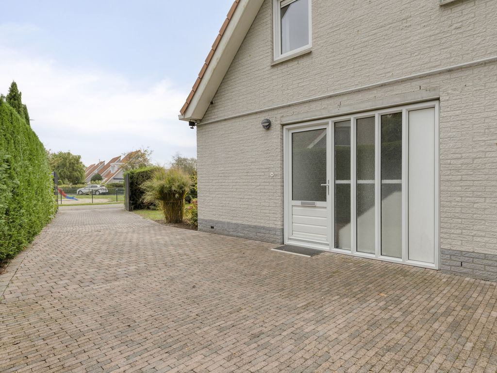 Strand 32, SCHARENDIJKE
