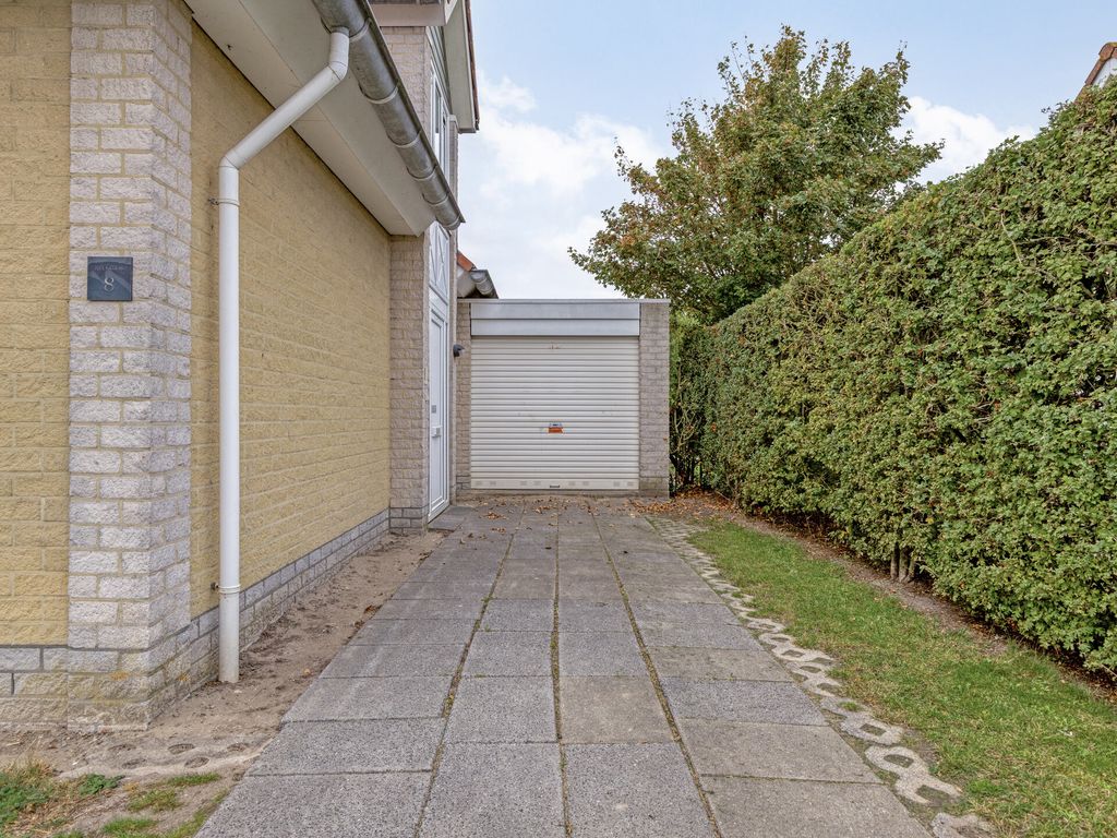 Helmgras 6-8 , KAMPERLAND