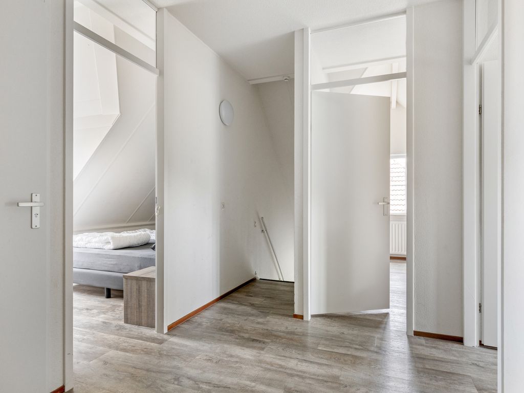 Helmgras 6-8 , KAMPERLAND