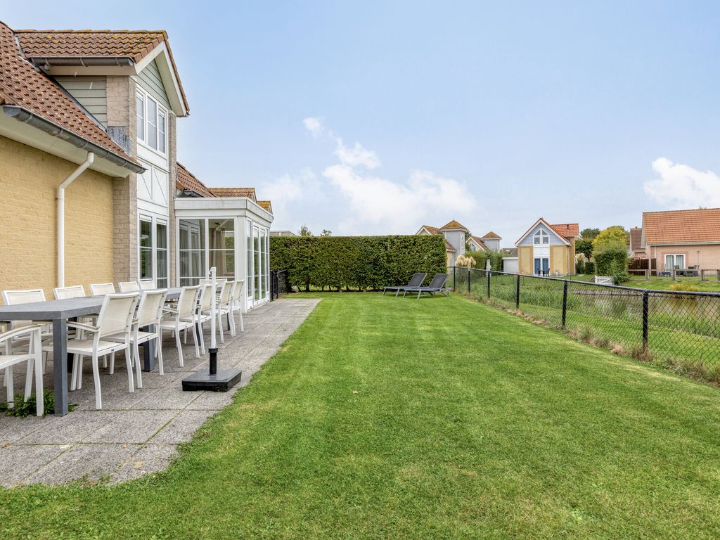 Helmgras 6, Kamperland