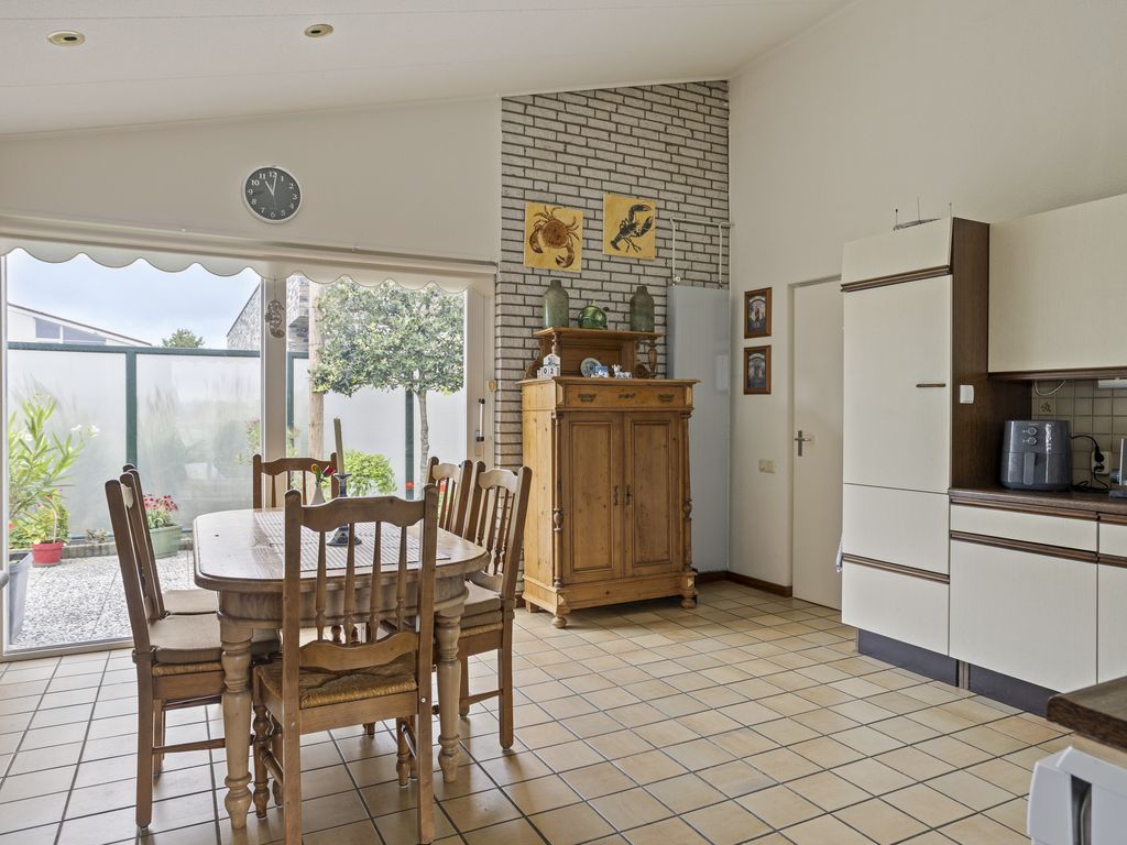 Ostrea 15, KAMPERLAND