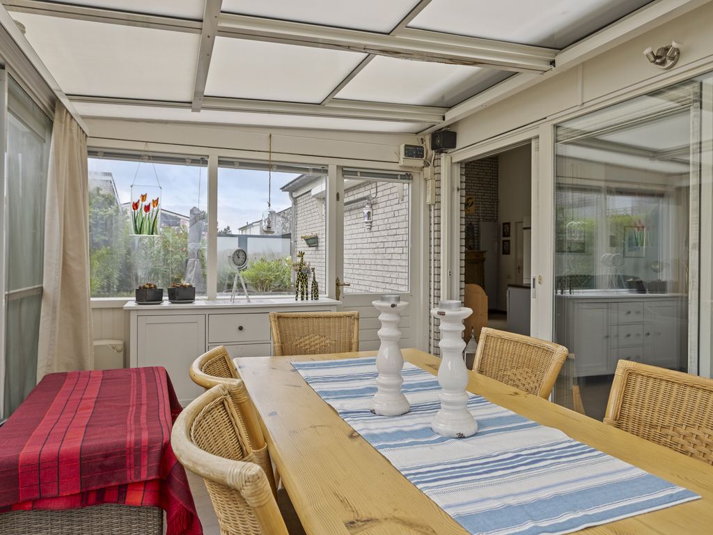 Ostrea 15, KAMPERLAND