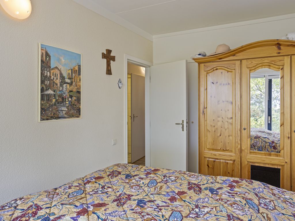 Ostrea 15, KAMPERLAND