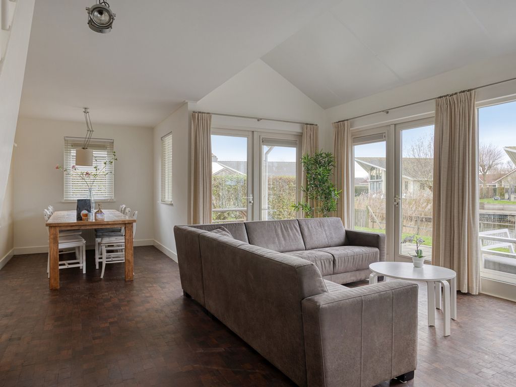 Veerse Meerdreef 42, KORTGENE