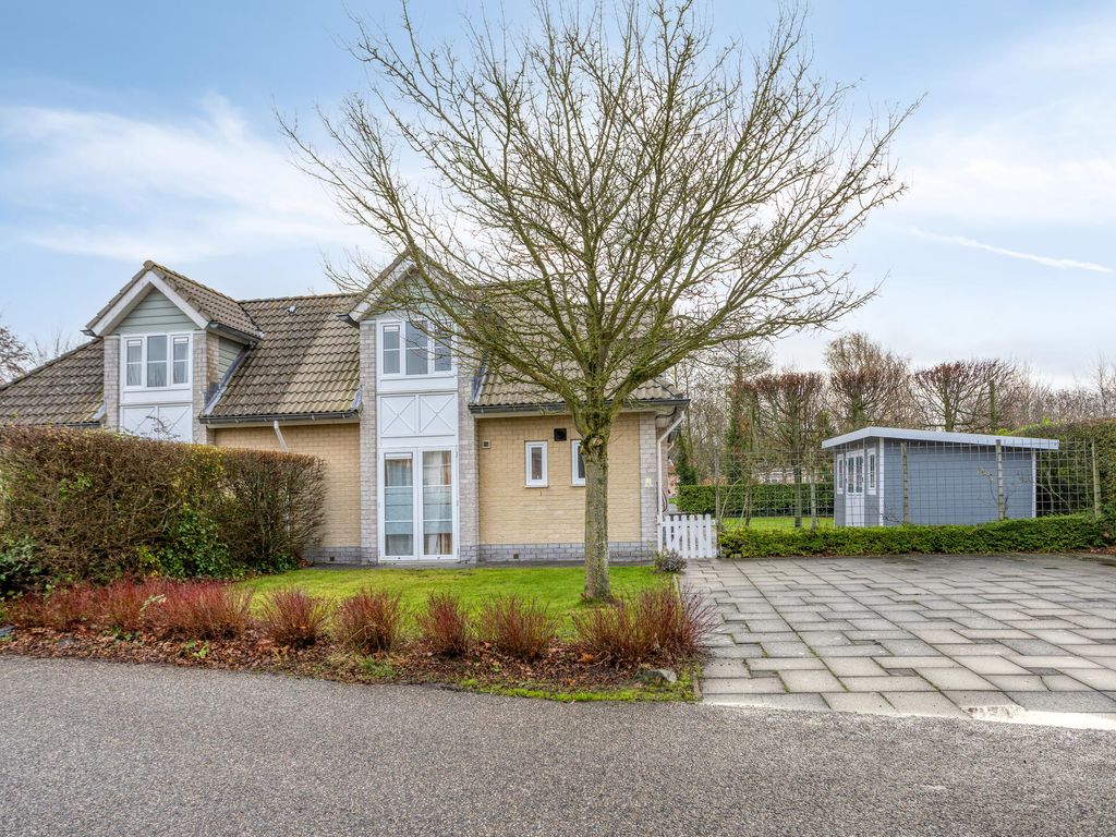 Watergang 12, KAMPERLAND