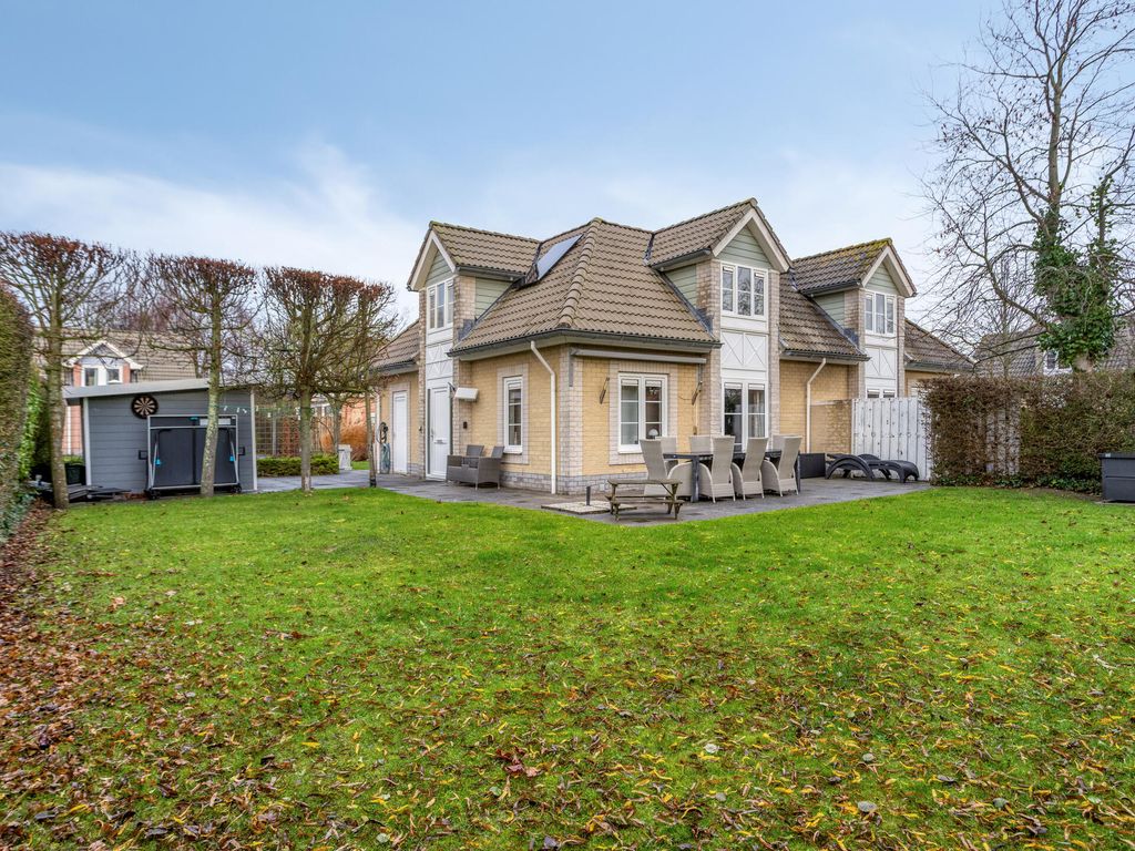 Watergang 12, KAMPERLAND