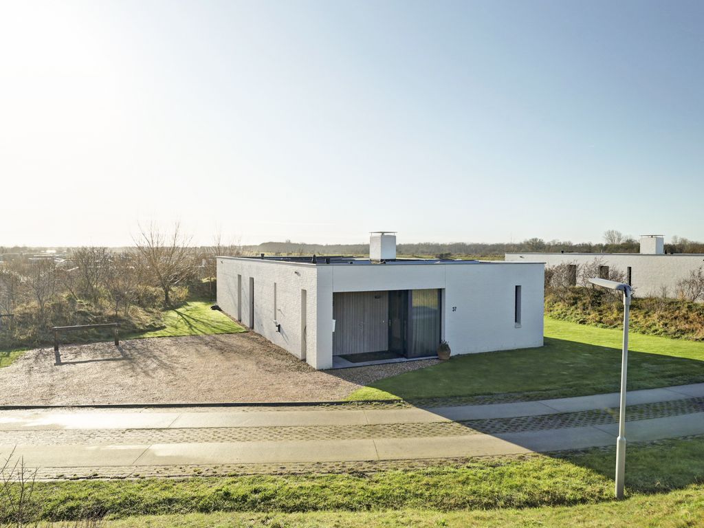 Duinvallei 37, KAMPERLAND