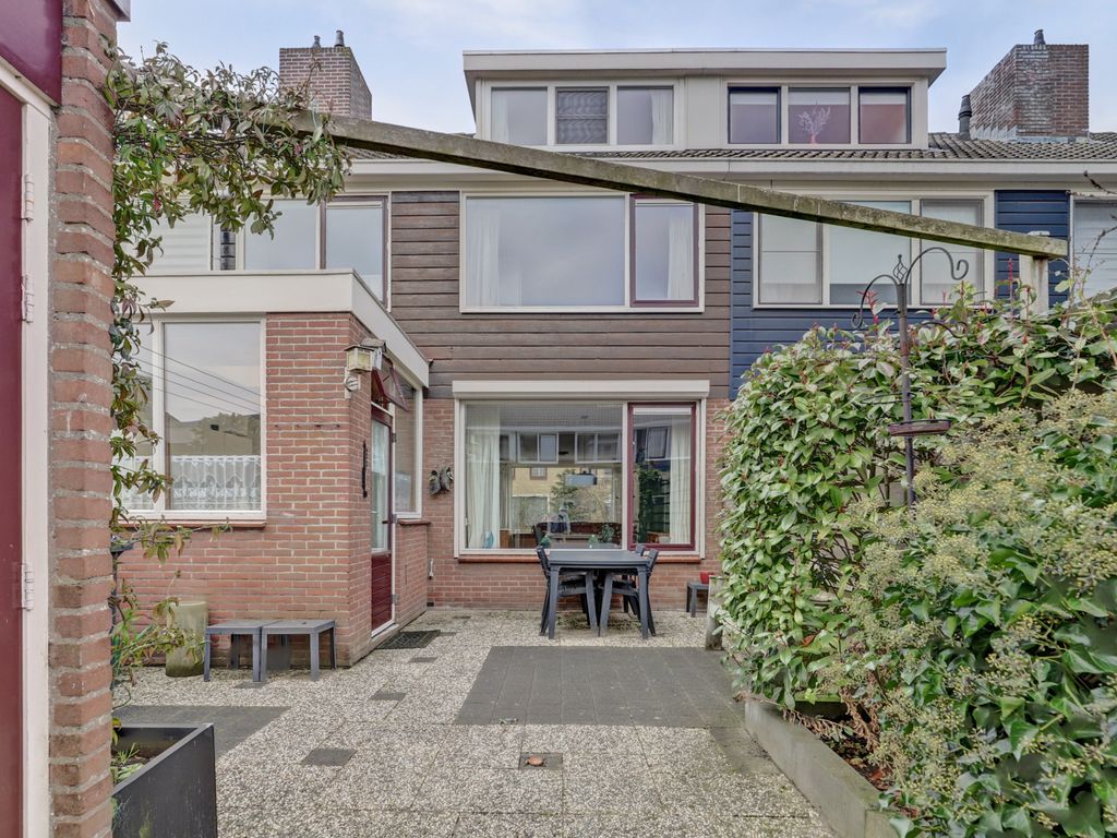 Van Walenburghof 12, Wolphaartsdijk