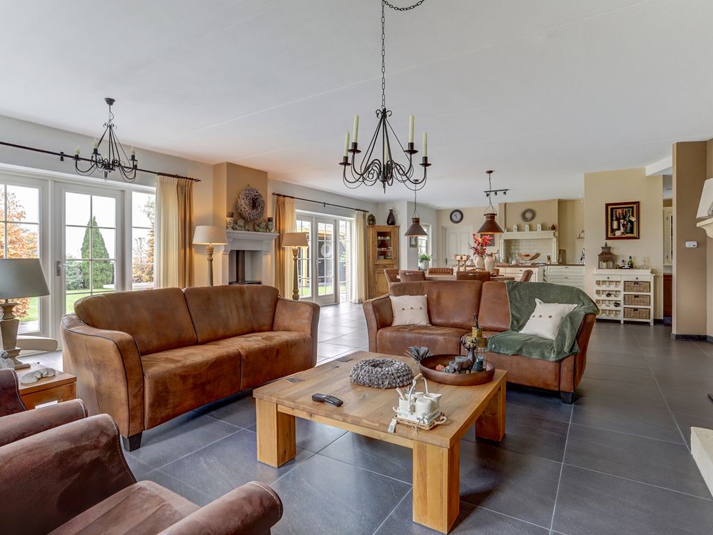 Einsteinstraat 31, KRUININGEN